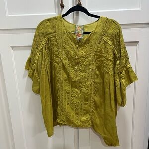 Johnny Was 💯 cupra rayon top size large excellent condition